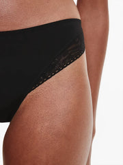 Calvin Klein | Bikini Brief Ultra Lace | Black