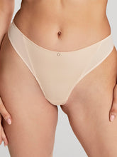 Cleo | Faith Brazillian | Latte