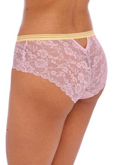 Freya | Offbeat Brief | Macaron
