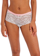 Freya | Offbeat Short | White