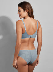 Empreinte | Lauren Shorty | Sky