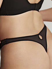 Cleo | Alexis Thong | Black