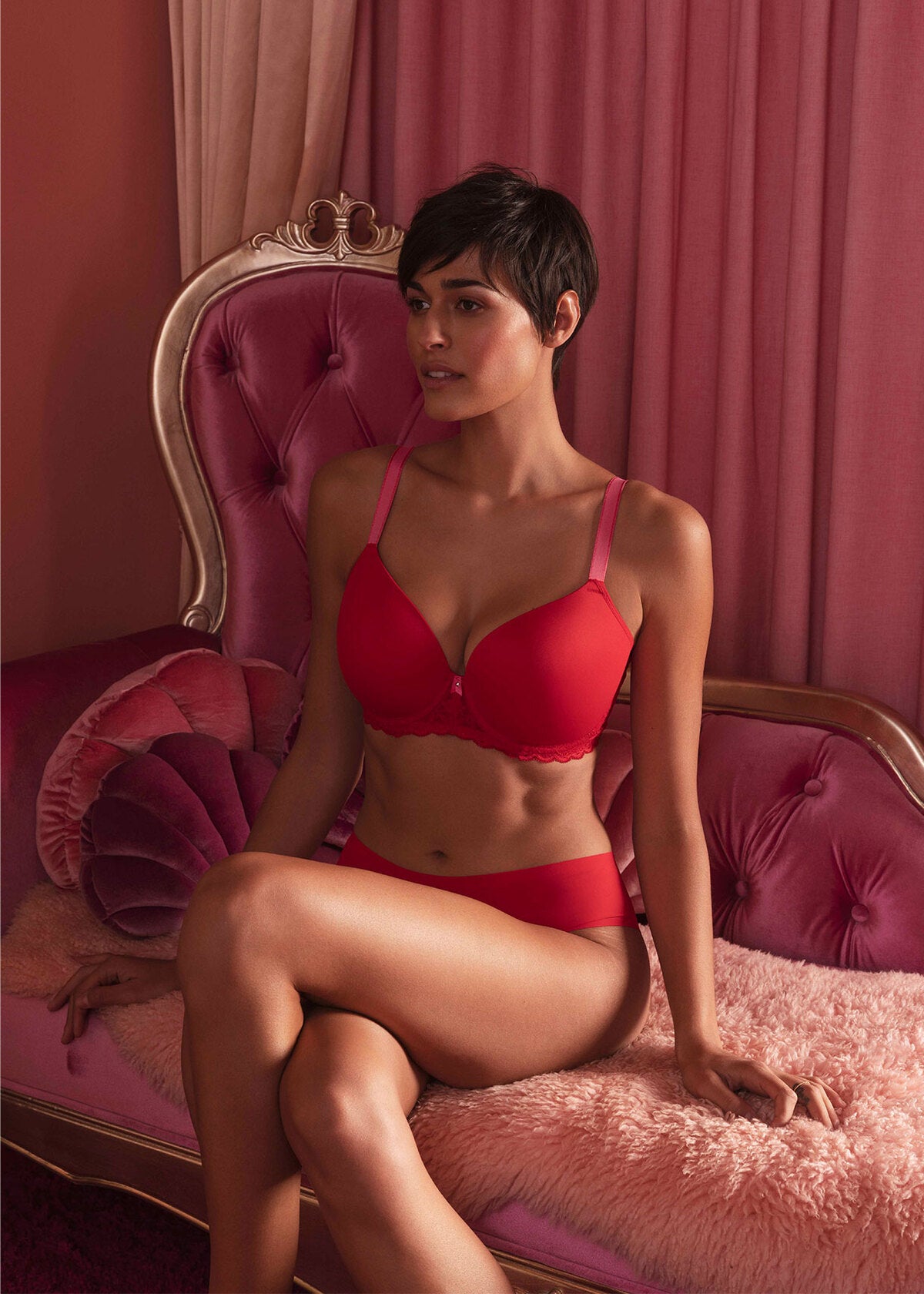 Freya | Offbeat Moulded Demi | Chilli Red