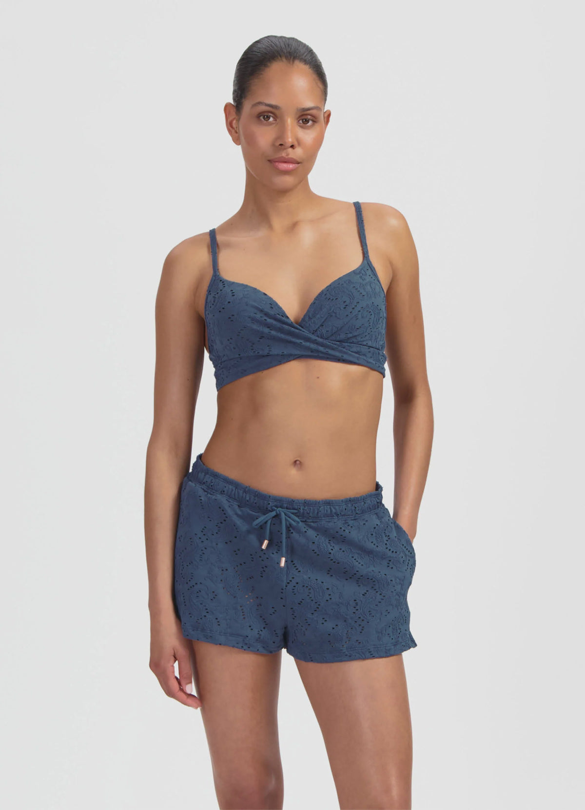 Beachlife | Embroidery Shorts | Nightsky