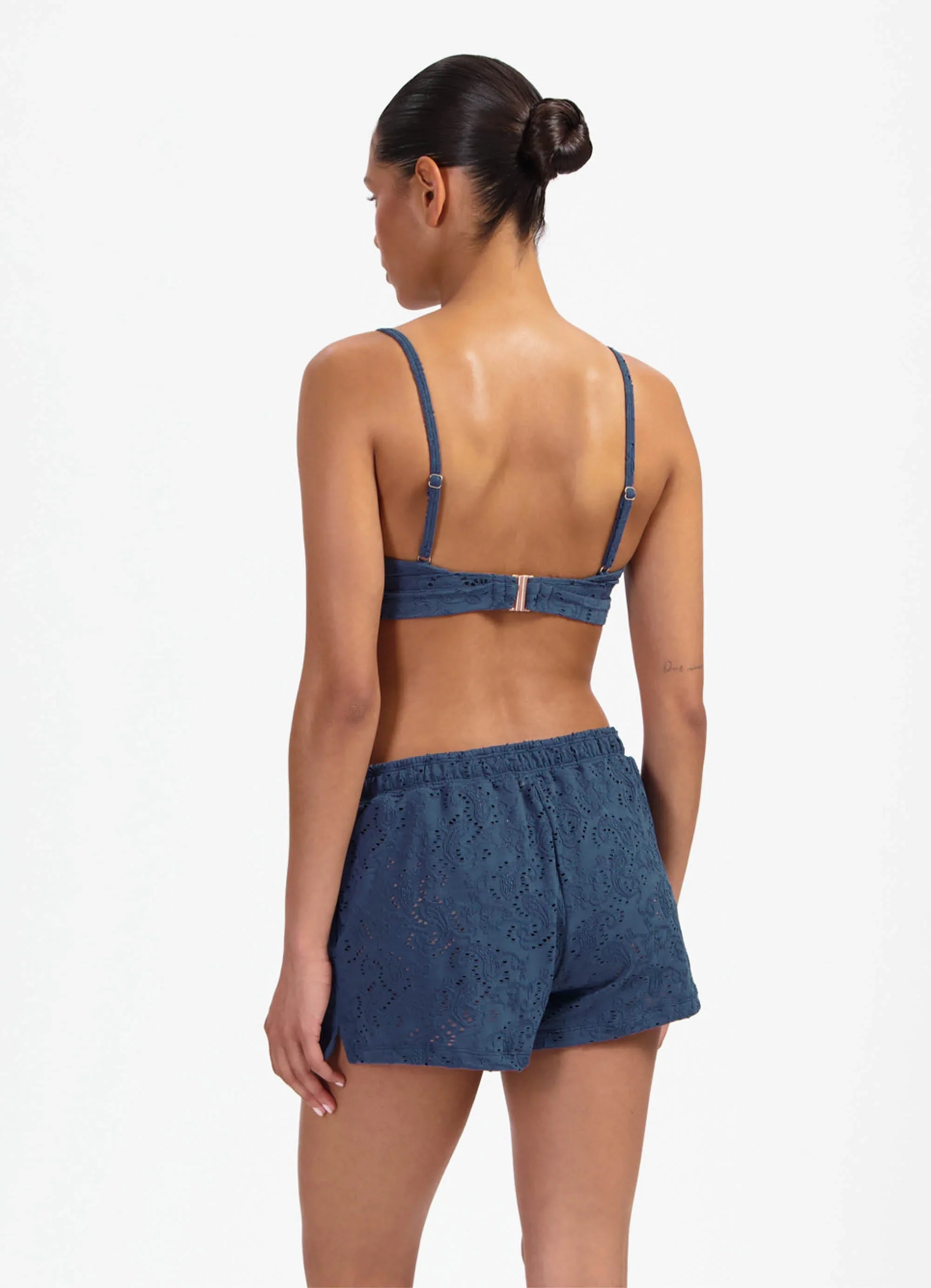 Beachlife | Embroidery Shorts | Nightsky