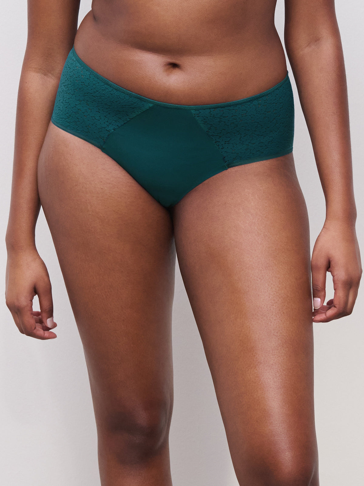 Chantelle | Norah Covering Shorty | Oriental Green