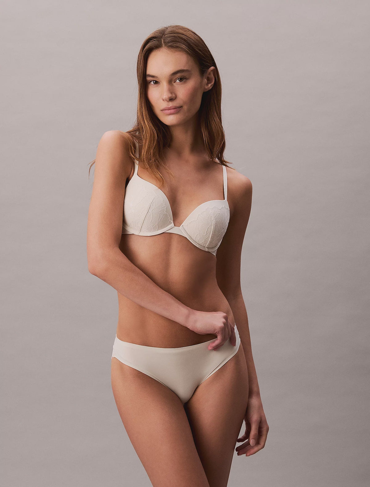 Calvin Klein | Perfectly Fit Lace Push Up Plunge Bra | Bone White