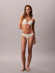 Calvin Klein | Perfectly Fit Lace Push Up Plunge Bra | Bone White