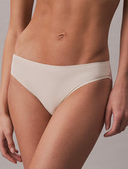 Calvin Klein | Perfectly Fit Lace Bikini Brief | Bone White