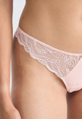 Calvin Klein | Sensual Stretch Lace Thong | Dreamscape