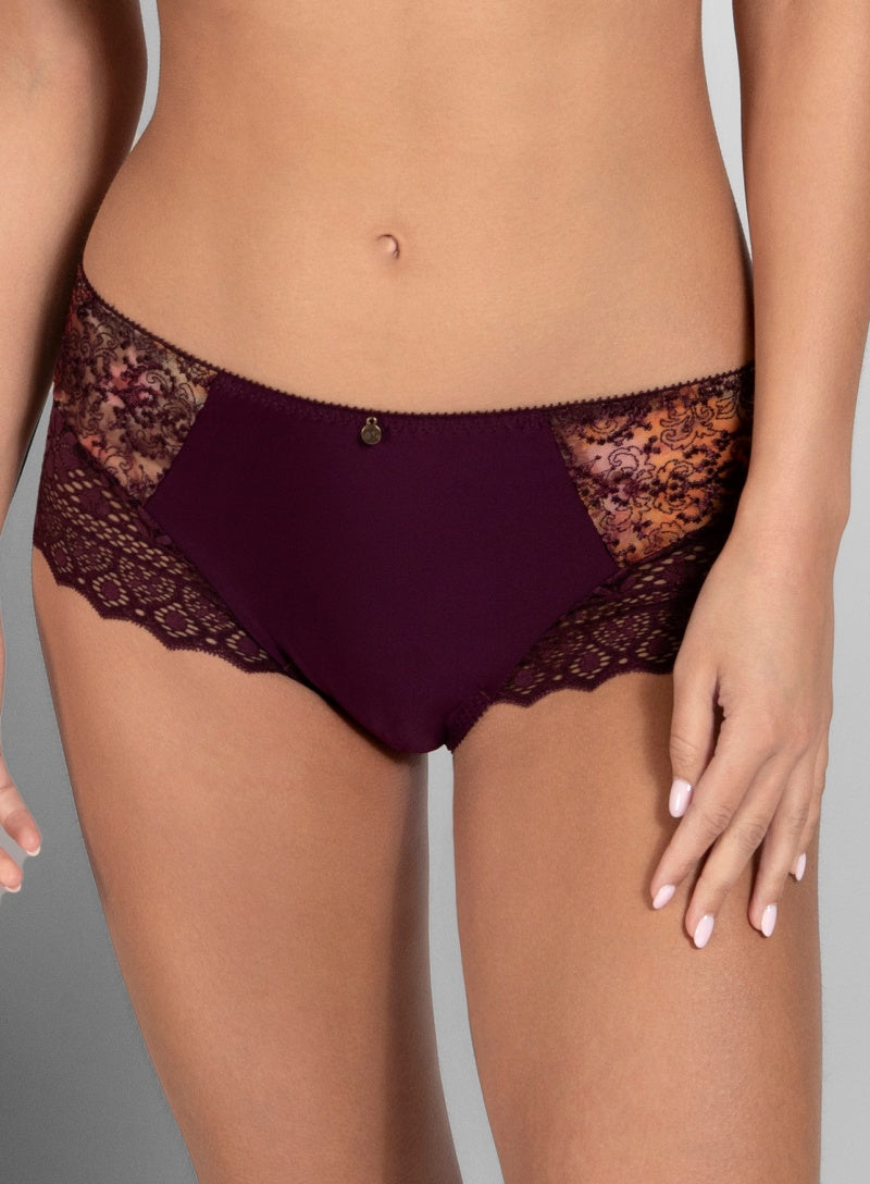 Empreinte | Cassiopée Deep Brief | Henne